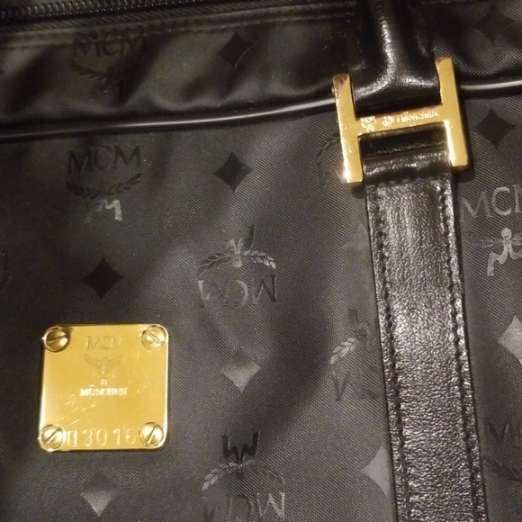 Vintage MCM Black Duffle Bag - Picture 3 of 8